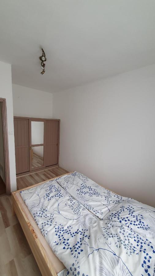 Aron Apartman Badacsonytomaj Exterior photo